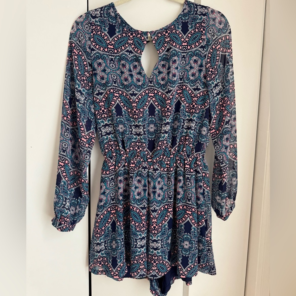 EXPRESS Paisley Patterned Blue/Pink Women's S short romper sheer lg sleeves new